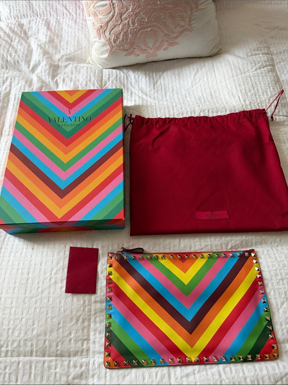 Valentino Garavani Rainbow Chevron Rockstud Leather Pouch - Multicolor